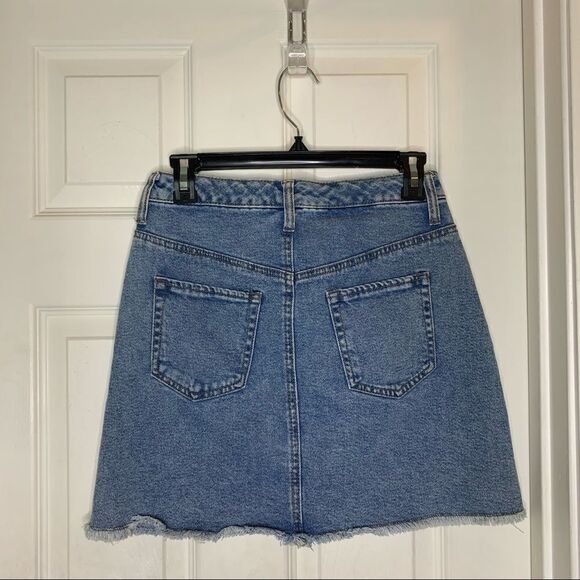 Wild Fable Studded Jean Skirt Raw Hem Size 4 - Picture 4 of 6
